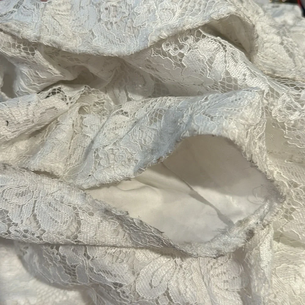 DB STUDIO Corded Lace Trumpet Wedding Dress with Illusion Sides. - size 14 NWT - Picture 16 of 16